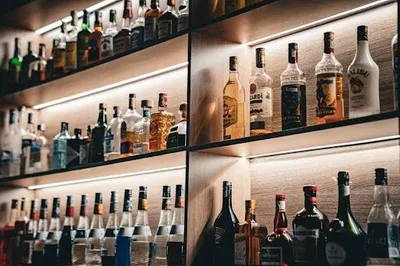 Whiskey Bar Ideas To Create A Stylish Speakeasy Experience At Home