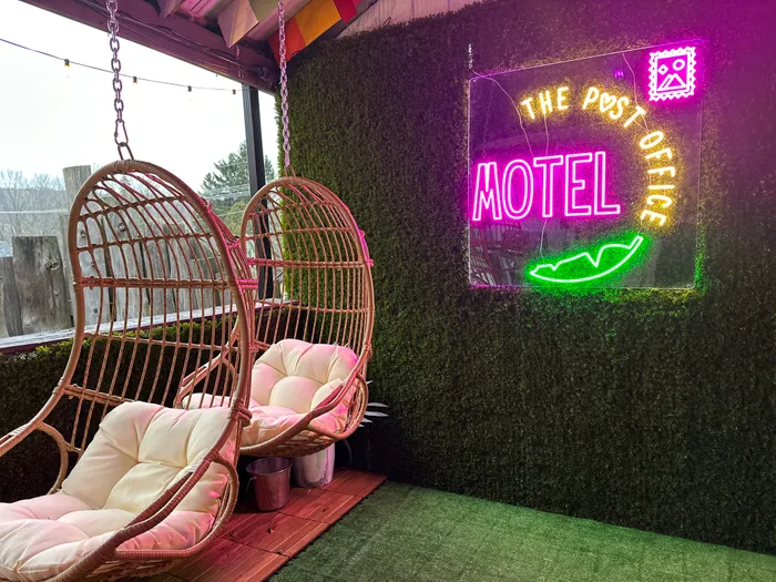 CustomPromoNow.co.uk - Artwork Neon Sign