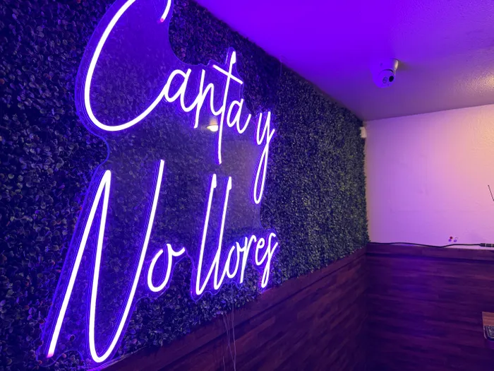 CustomPromoNow.co.uk - Custom Neon Sign