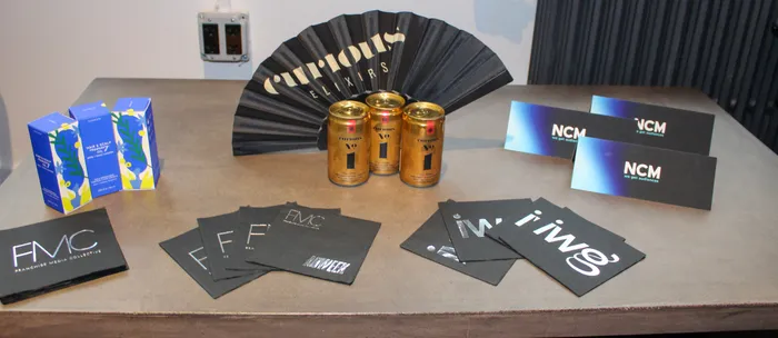 CustomPromoNow.co.uk - Custom Foil Stamped Beverage Napkin